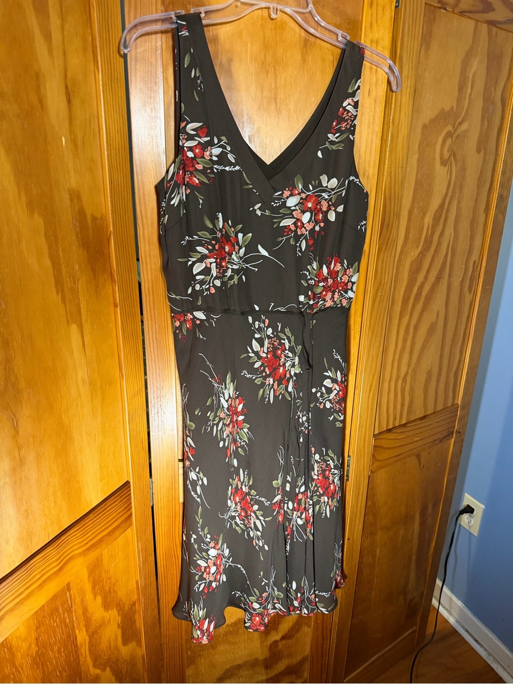 LOFT Brown V-Neck Silk Midi Dress with Red Floral Print | Size 6